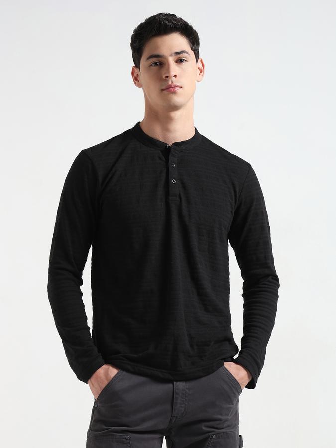 Men Regular Fit Henley T-Shirt image number 1