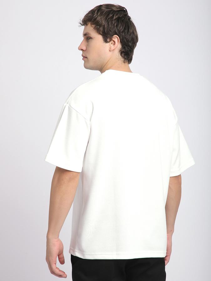 Self Design Men Round Neck T-Shirt image number 2