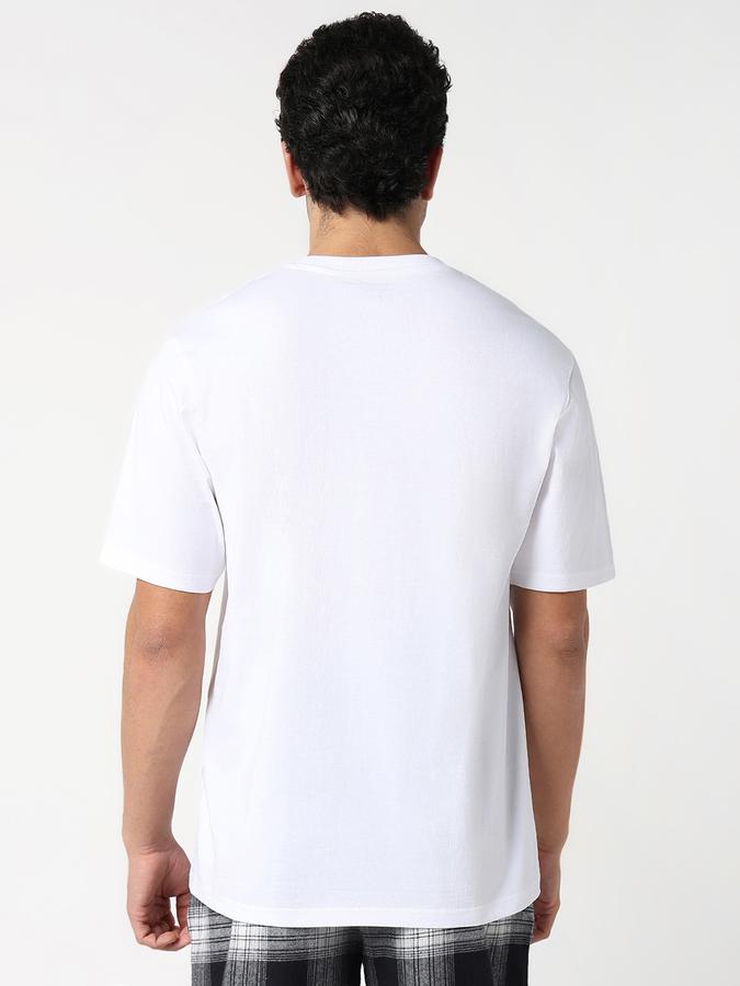 Solid Men Round Neck T-Shirt image number 3