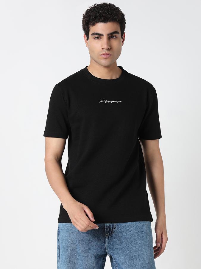 Printed Men Round Neck T-Shirt image number 1