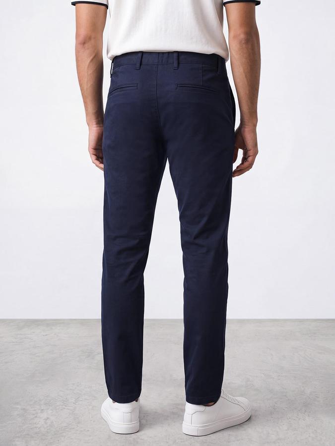 R&B Men Navy Blue Mid Rise Skinny Fit Chinos