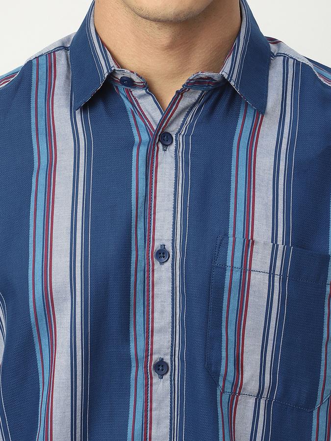 Men Cotton Regular Fit Point Collar Striped Shirt