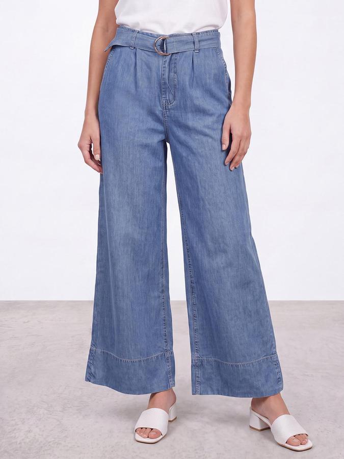 R&B Women Light Blue Mid-Rise Regular Fit With Belt Jeans
