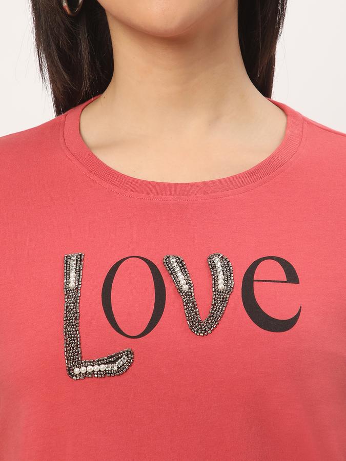 Women Typographic Print Regular Fit Round-Neck T-Shirt image number 3
