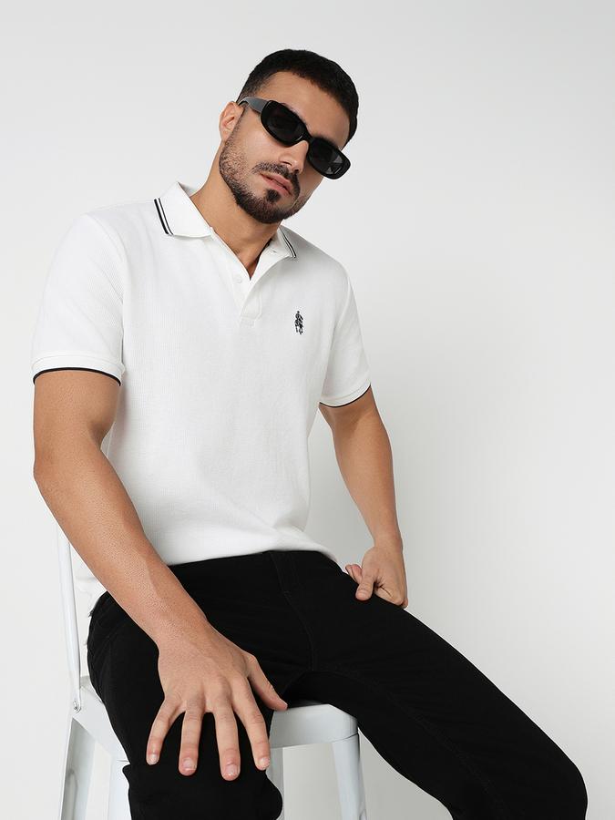 Solid Men Polo Neck T-Shirt image number 0