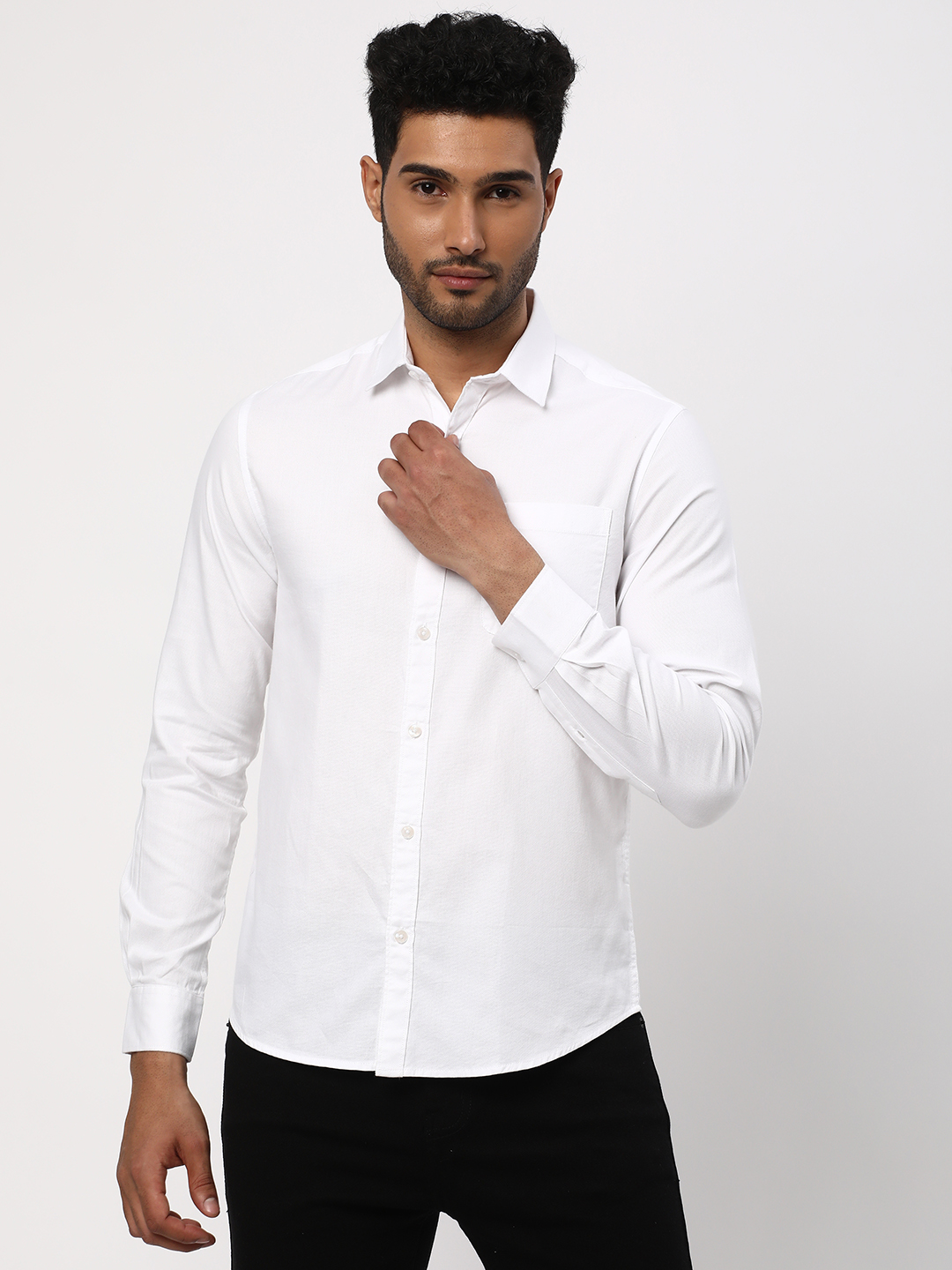 Men Checked Regular Fit Shirt image number 4