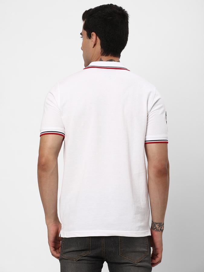 Men Logo Embroidered Regular Fit Polo T-Shirt image number 2
