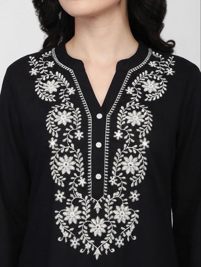 R&B Black Ethnic Motifs Women Three-Quarter Sleeves Kurta