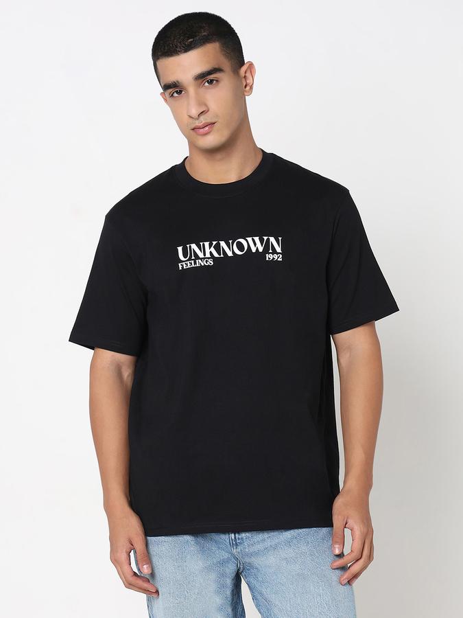 MENS Short Sleeves CREW NECK GRAPHIC TEES- RELAX FIT image number 1