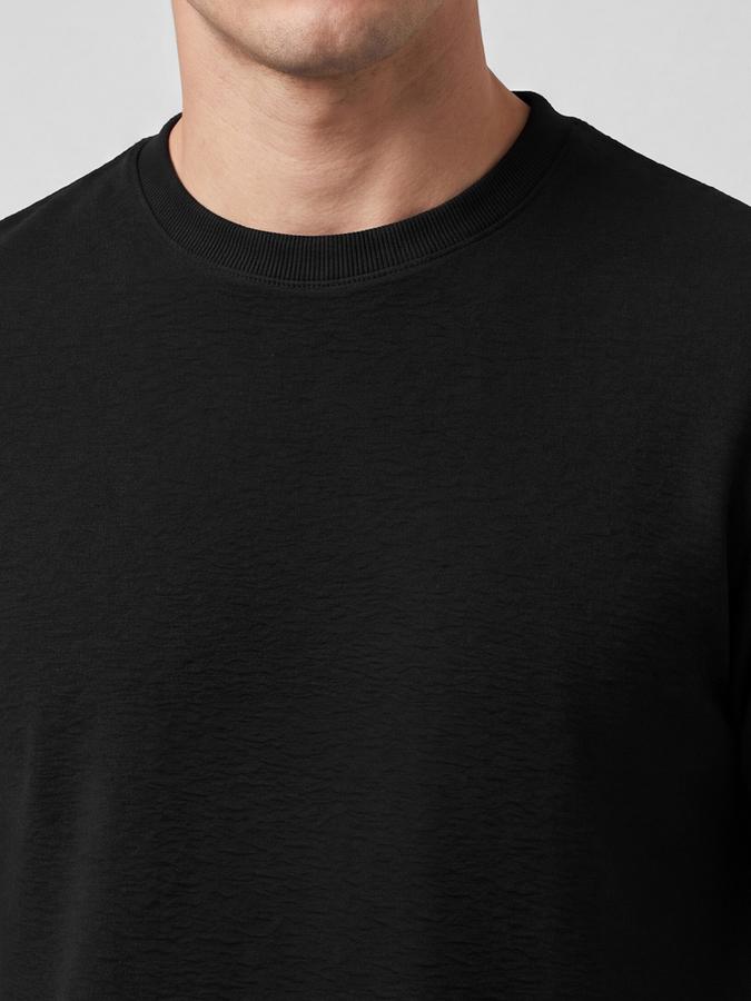 R&B Black Solid Men Round Neck Regular Fit Short Sleeves T-Shirt 