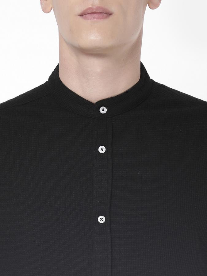 R&B Men Black Casual Shirts image number 3