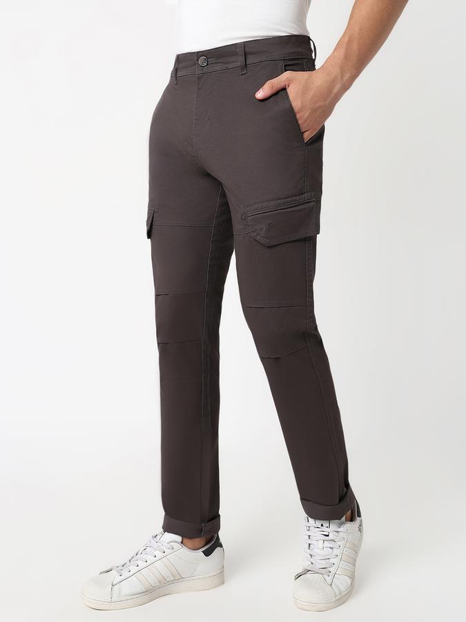 Men Cotton Regular Fit Flat Front Straight Hem Cargos Trousers