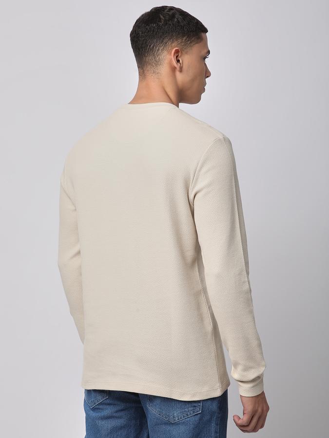 Solid Men Round Neck T-Shirt image number 2