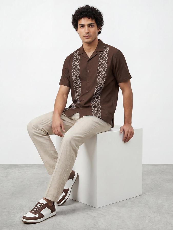 R&B Men Brown Geometric Print Resort Collar Short Sleeves Relaxed Fit Shirt