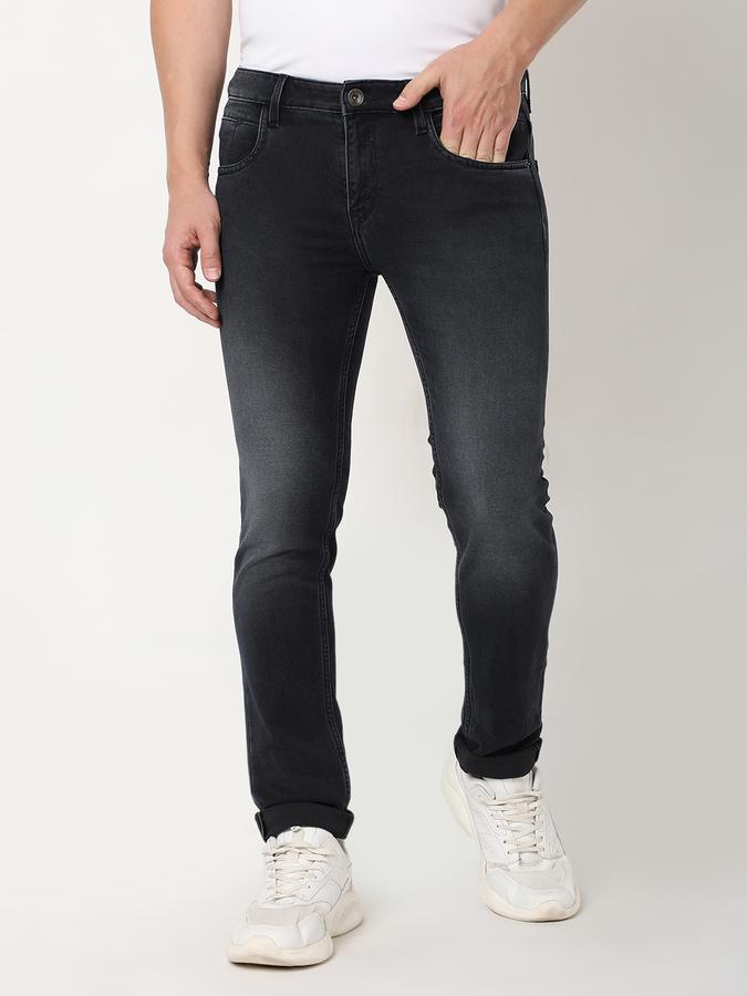 Men Tapered Fit Jeans with 5-Pocket Styling image number 0