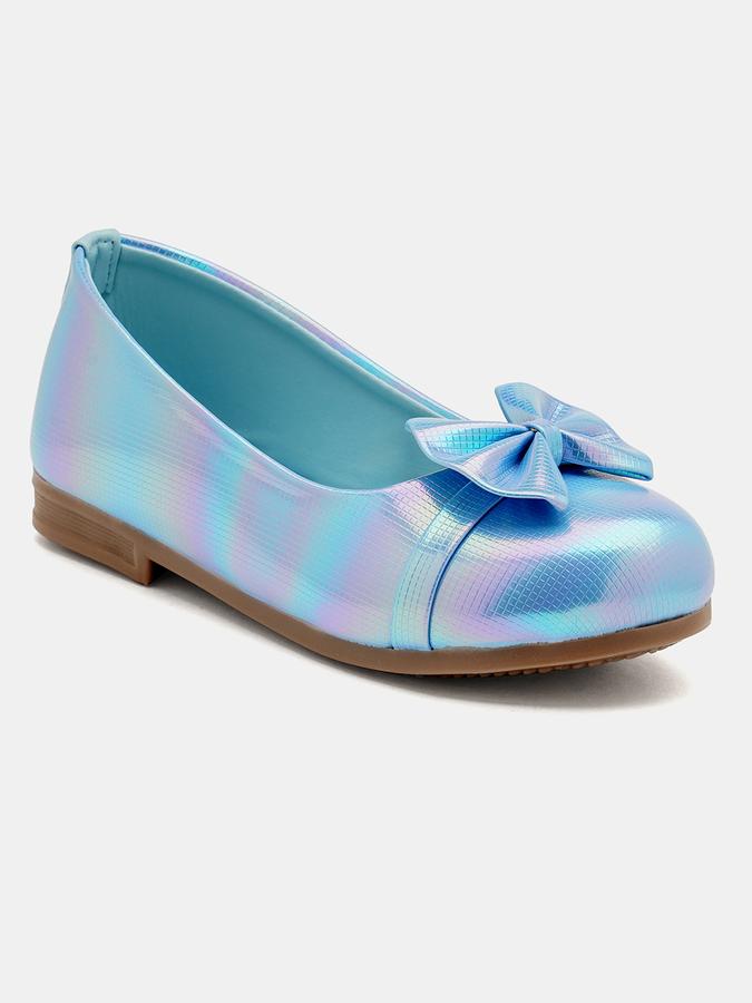 Girls Slip-On Shoes image number 2