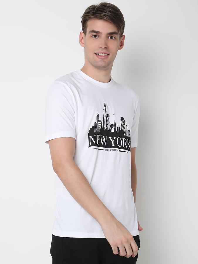 Men Graphic Print Regular Fit Crew-Neck T-Shirt image number 2