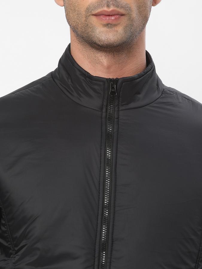 Men Nylon Regular Fit Quilted Jacket