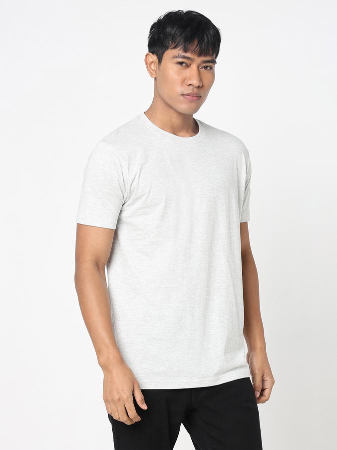 Solid Men Round Neck T-Shirt image number 3