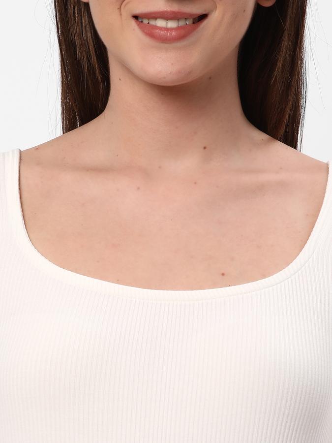 Women Regular Fit T-Shirt image number 3