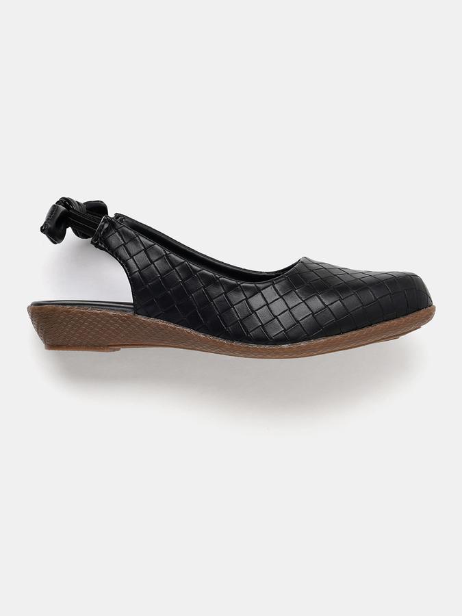 Women Round Toe Slip-On Flat Shoes image number 1