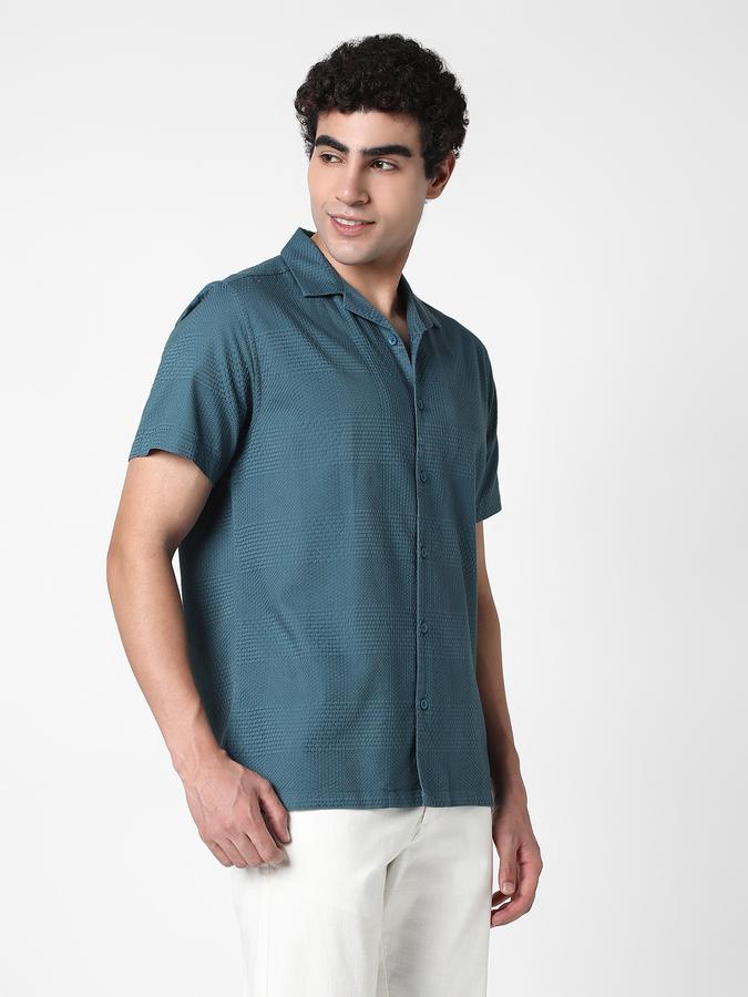 Men Cotton Relaxed Fit Camp Collar Solid Shirt