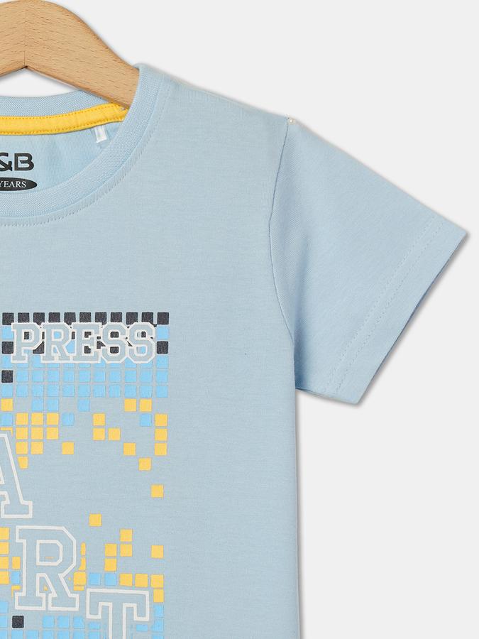 Boys Graphic Print Round-Neck T-Shirt data-index=