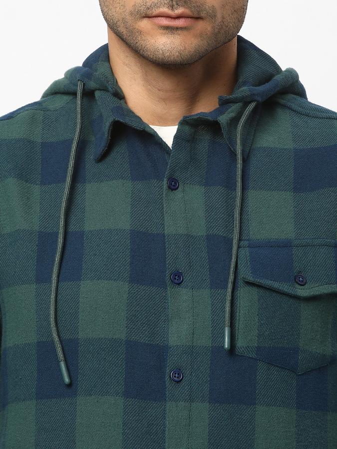 Men Checked Regular Fit Shirt image number 3
