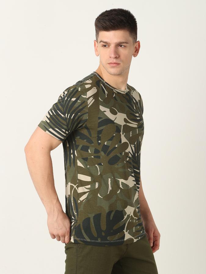 Men Tropical Print Crew-Neck T-Shirt image number 2