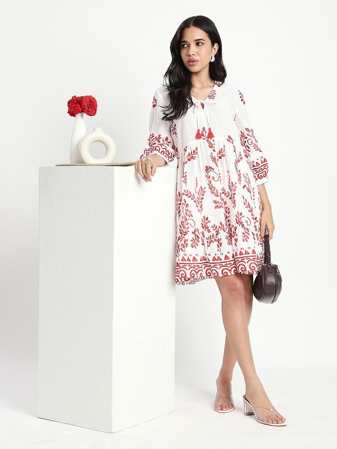 Women Cotton Regular Fit Tie-Neck Printed Top