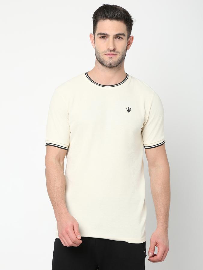 Men Regular Fit Round-Neck T-Shirt image number 0