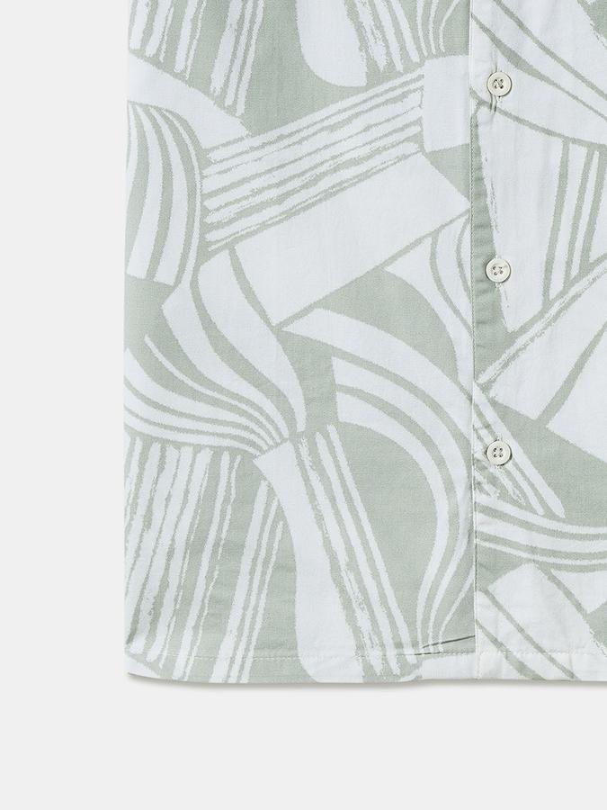 Boys Printed Casual Shirt image number 3