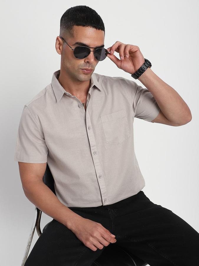 R&B Men Sand Spread Collar Short Sleeves Solid Shirt
