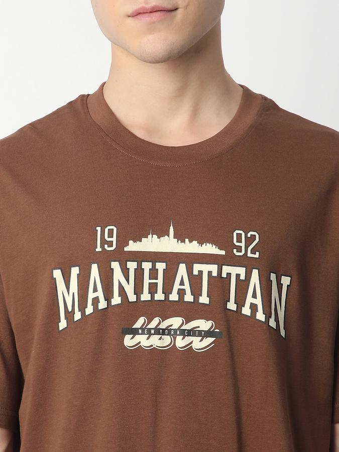 Self Design Men Round Neck T-Shirt image number 3