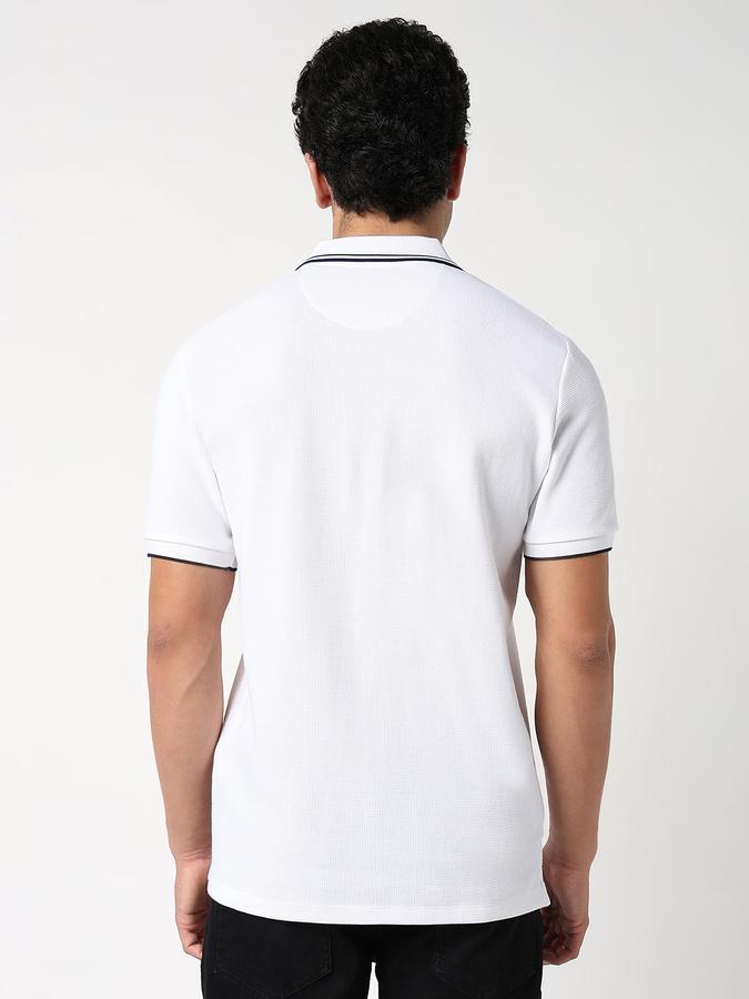 Self Design Men Peter Pan Collar T-Shirt image number 3