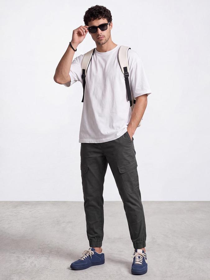 R&B Men Grey Mid Rise Regular Fit Cargos