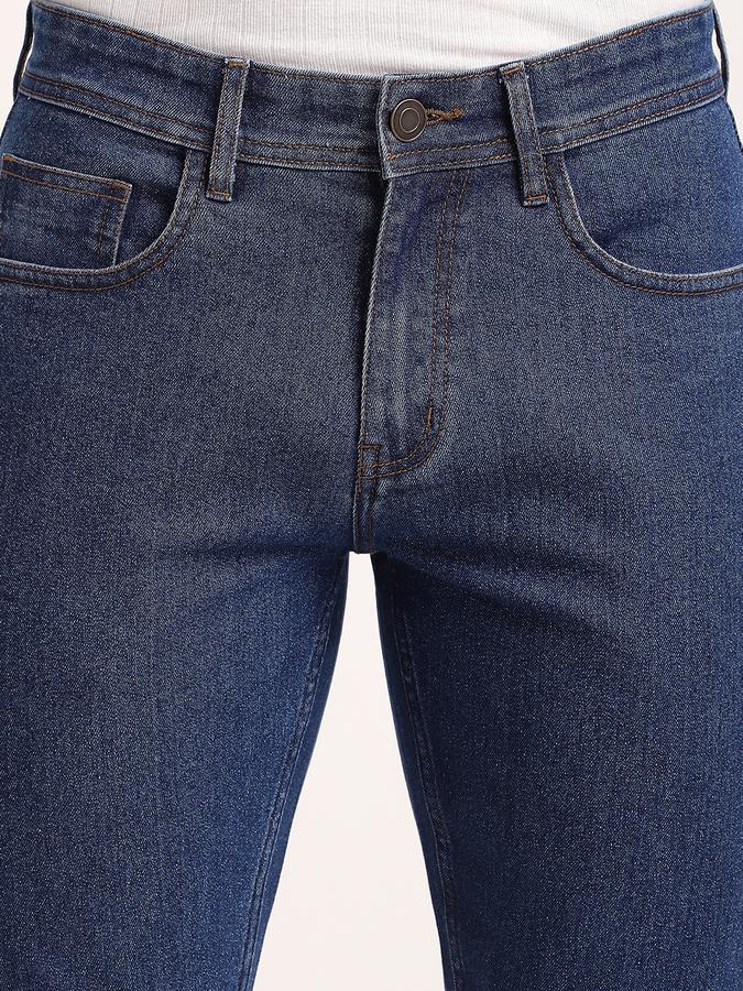 Men Cotton Blend Slim Fit Mid Rise Clean Look Jeans
