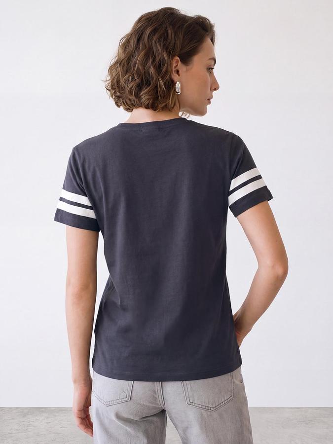 R&B Women Grey Short Sleeve Round Neck Typography Graphic Print T-Shirt