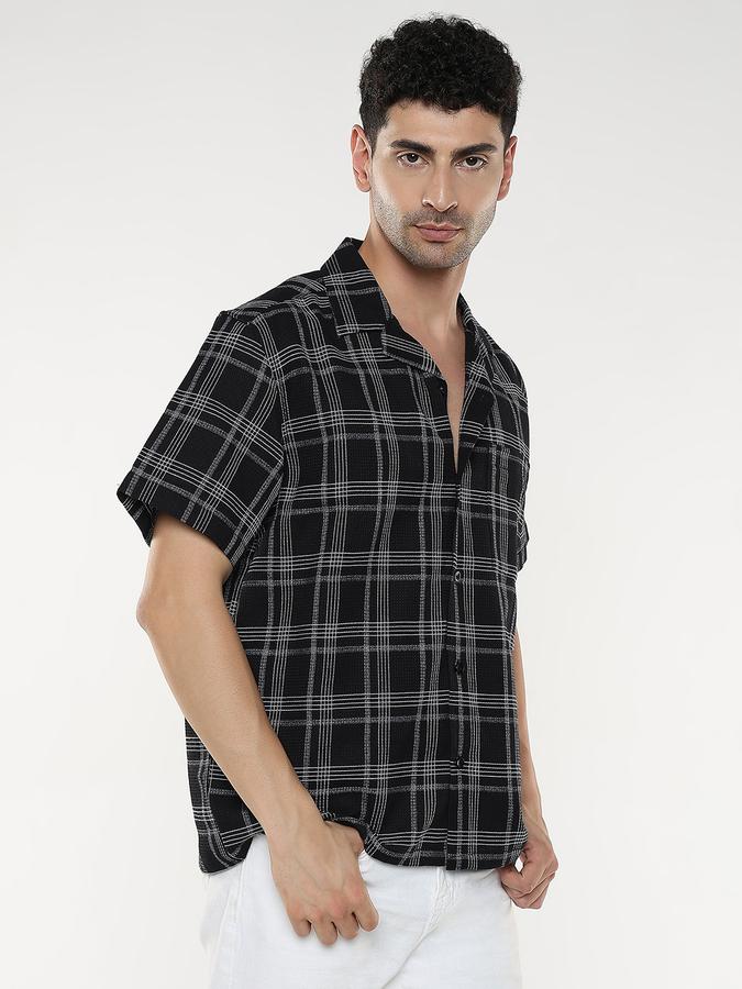 Men Checkered Casual Shirt image number 1