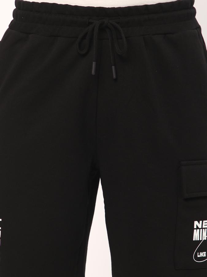 Men Flat-Front City Shorts image number 3