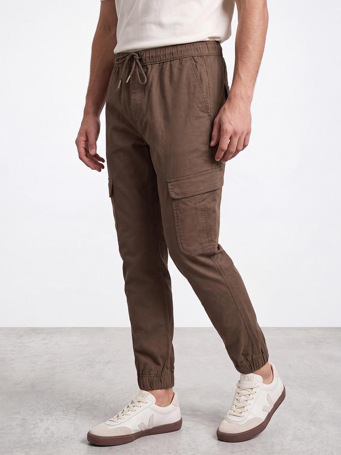 R&B Men Coffee Brown Mid Rise Regular Fit Cargos