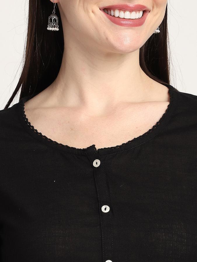 Women Cotton Straight Fit Round Neck Embroidered Kurta