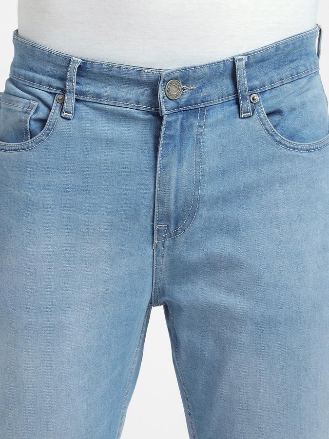 Men Denim Carrot Mid Rise Clean Look Jeans