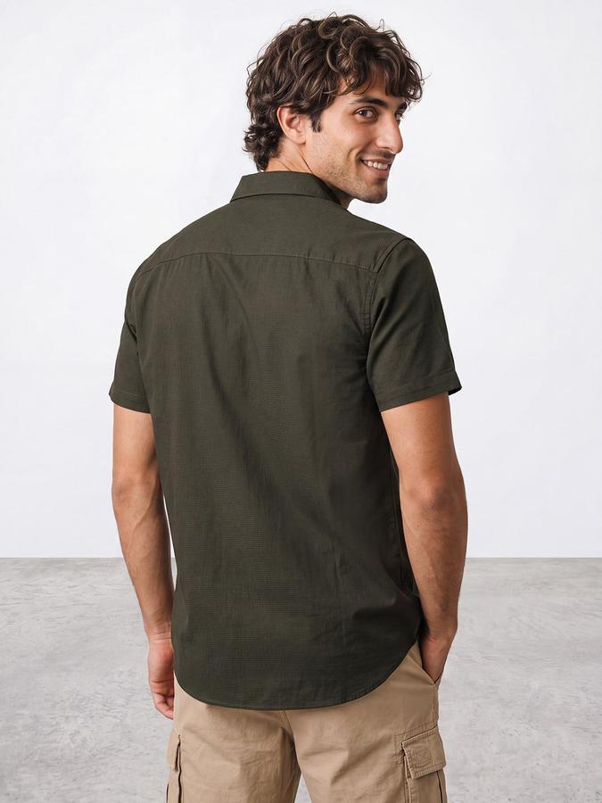 R&B Men Olive Solid Spread Collar Short Sleeves Shirt