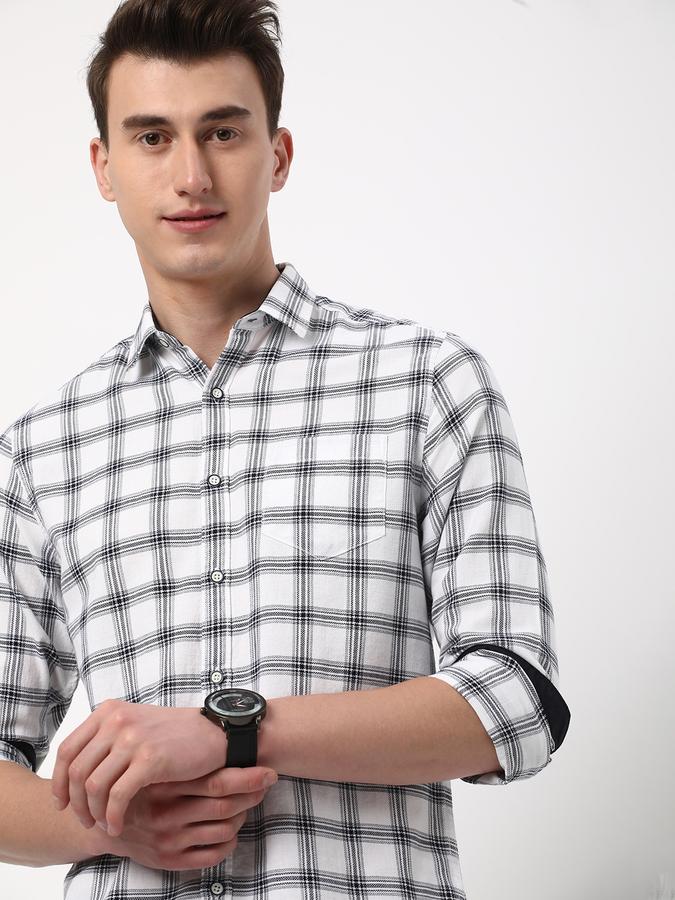 Men Checked Regular Fit Shirt with Patch Pocket image number 0