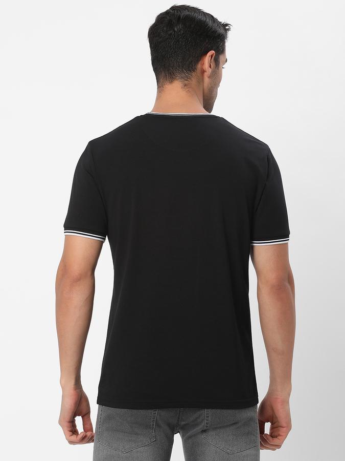 Men Logo Print Regular Fit T-Shirt image number 2