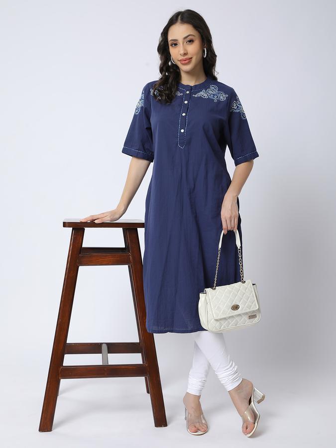 Women Cotton Regular Fit Mandarin Collar Embroidered Kurta