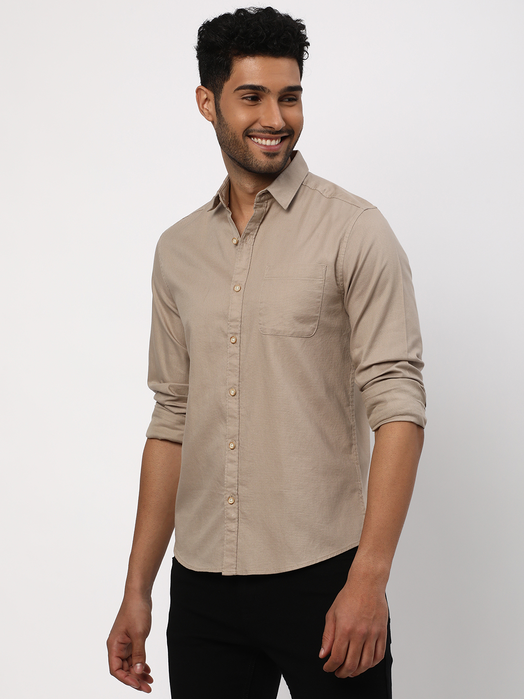 Spread-Collar Shirt with Full Sleeves image number 5
