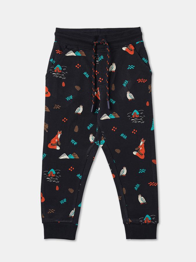 Boys All Over Printed Casual Clothing Sets image number 3