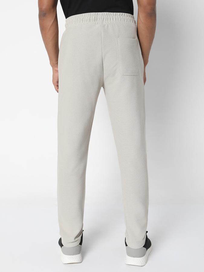 Men Mid-Rise Relaxed Fit Pants with Insert Pockets image number 3